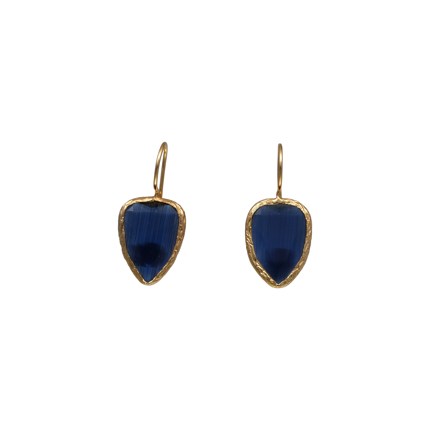 Shield Earring - 13x18mm